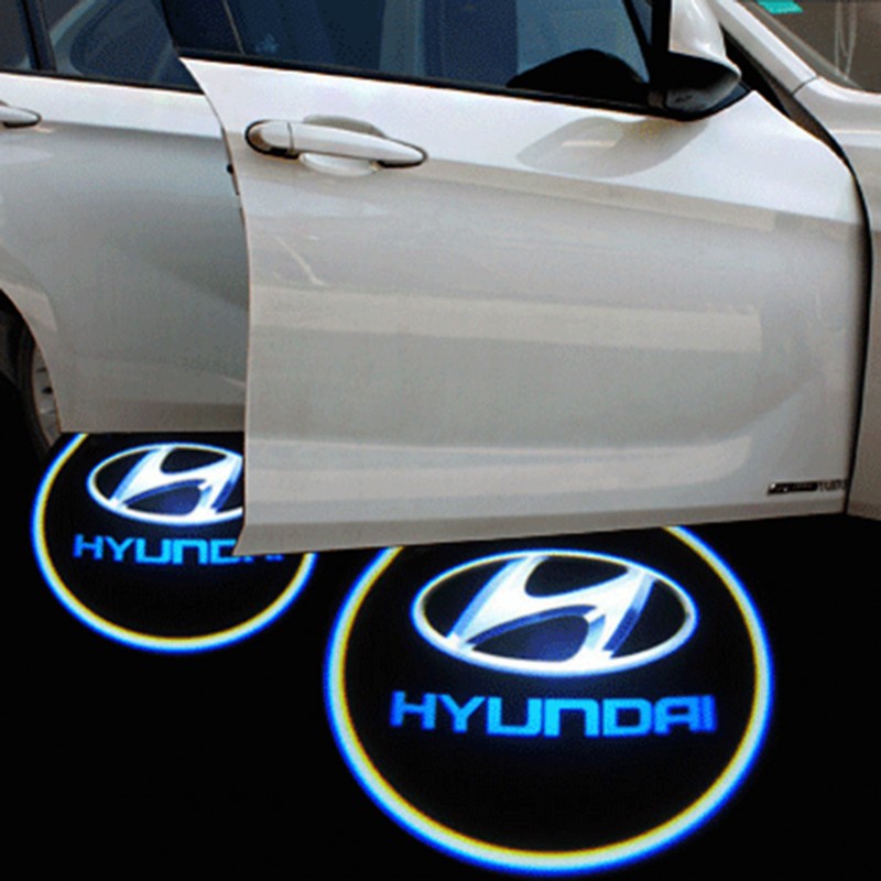 Set 2 Proiectoare Portiere Cu Logo Hyundai - BTLW065